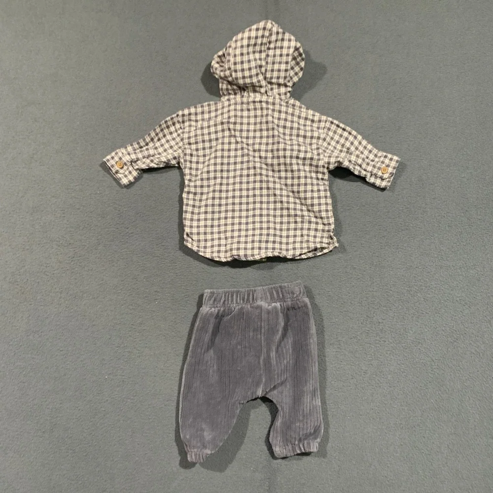 Carters Child of Mine Baby Boy 0-3M Plaid Hooded Shirt and Corduroy‎ Pants Set